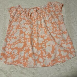 LC Lauren Conrad Peach and White Floral Top